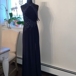 Women’s Aqua gown- New with tags- sz 6